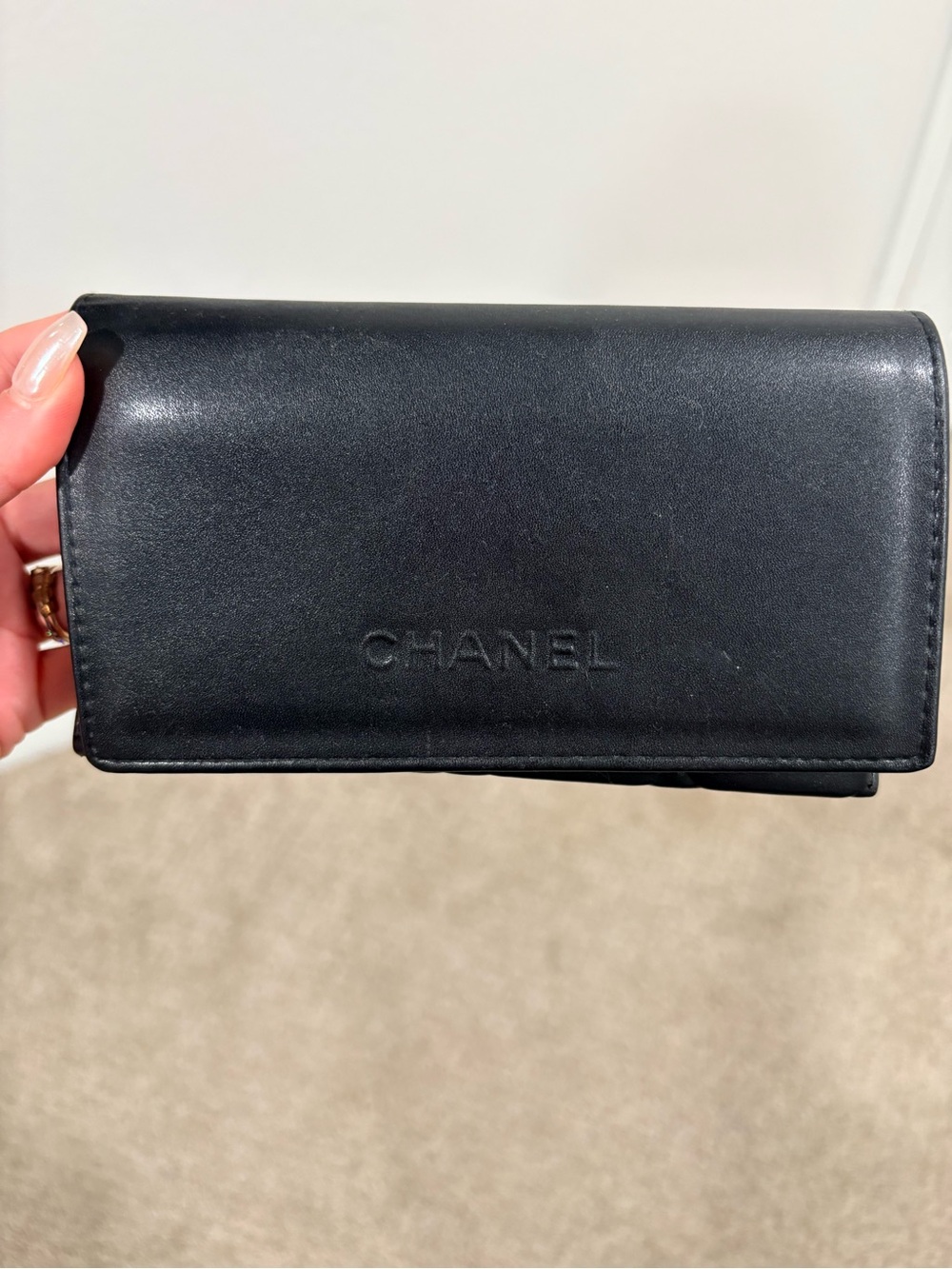 CHANEL Gold Frame Sunglasses with pearls and woven leather - Picture 11 of 12